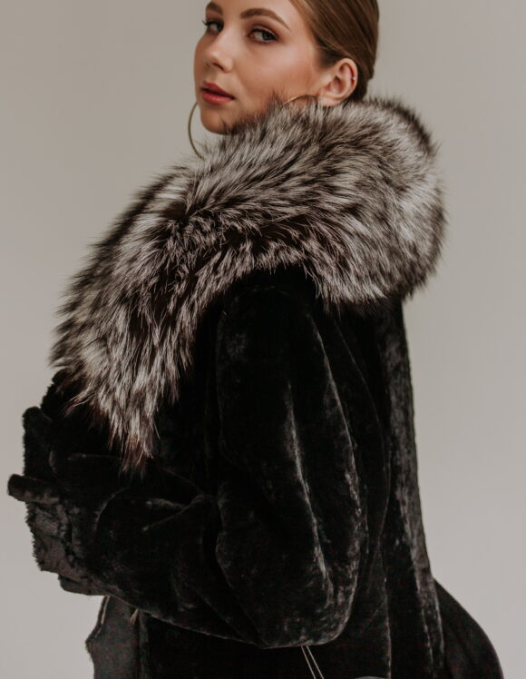 Women's fur short coat - model photo